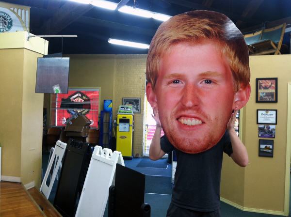 CasselPromotion's tweet photo. Big Heads for #WSUFootball http://t.co/vmooWi1C5T