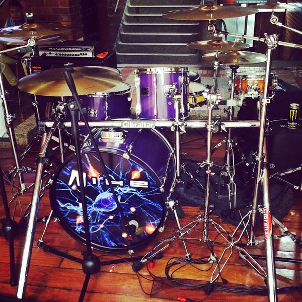 MIKEHHX's tweet photo. @mikeramirezbejarano @sabian_cymbals @sabiancymbals_official @vicfirth @monstermusic @remopercussion http://t.co/KKFdjjdfAm