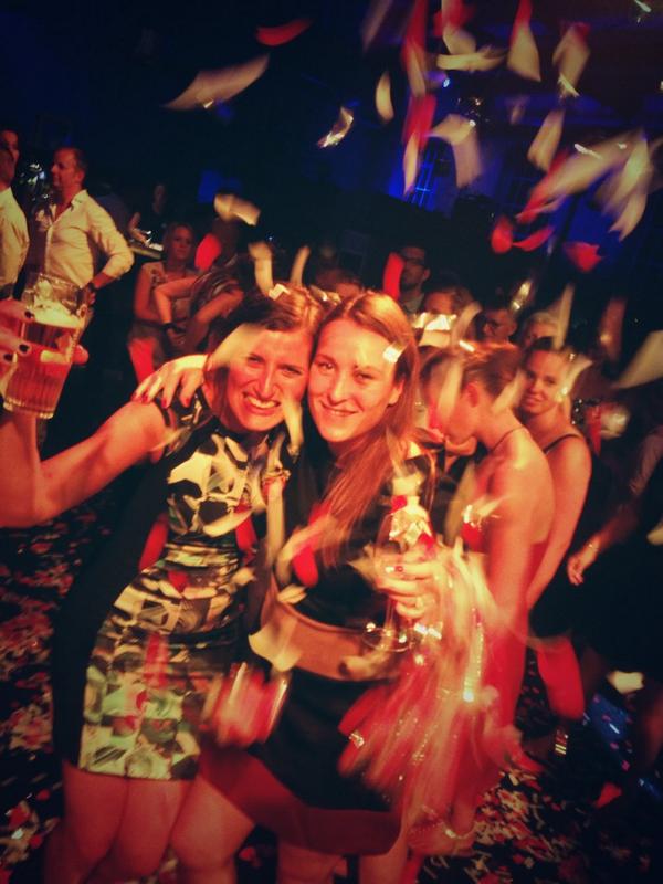 12september2014's tweet photo. Welkom @Heleenk als eerste volger van @12september2014 #tortelduifjes #partytime http://t.co/vfJOWsfoVL