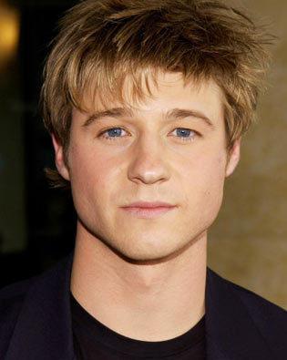 Happy Birthday Ben McKenzie!  