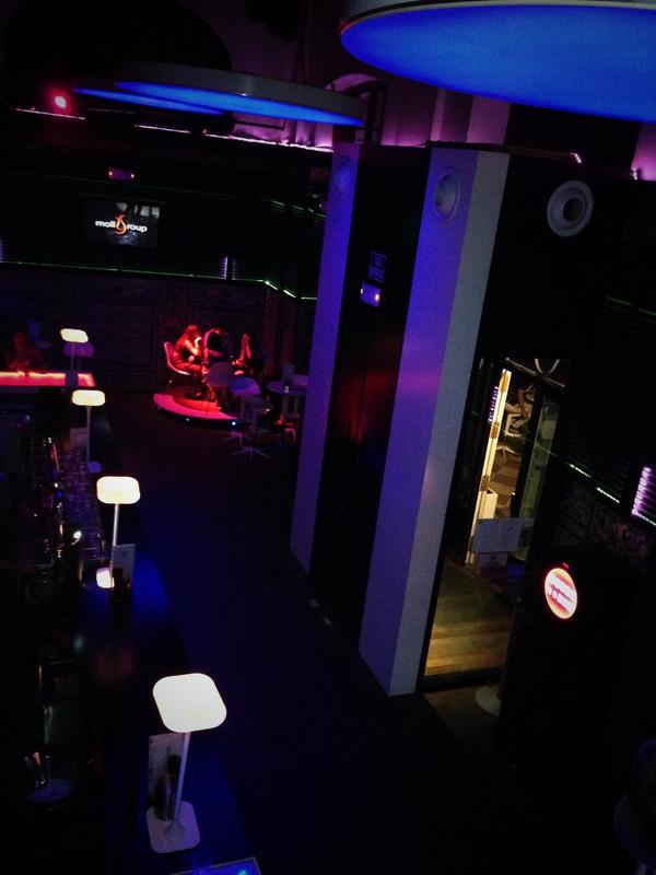 Buranamollygr's tweet photo. VIERNES NOCHE!!! Momento de comenzar el fin de semana con una copita en un lugar como este tal vez??

Os esperamos!!😘 http://t.co/sicXx5kQEk