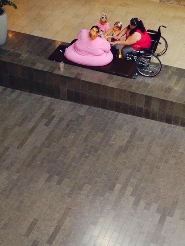 erik_fbg's tweet image. this bitch melting