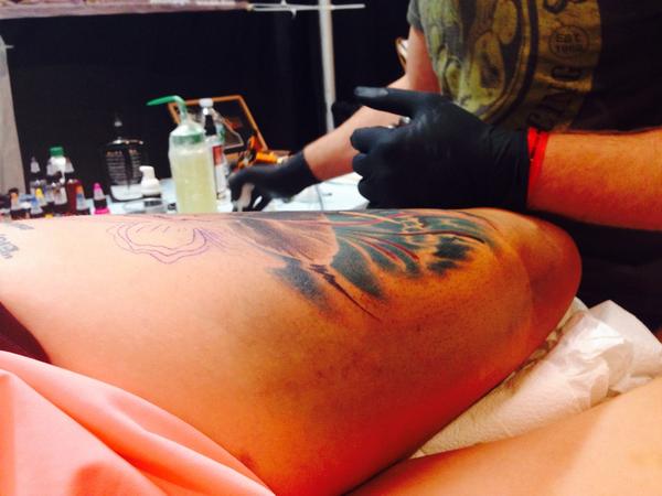 tara_zoe's tweet photo. Sneak peak 😍 #unitedink #flight914 @BigJoeandSonsCT http://t.co/31qjn2FKRS