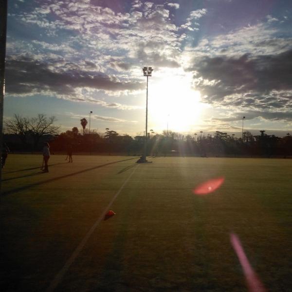 juaniipf's tweet photo. A Entrenar @lomashockeymasc #clublomas #viernes http://t.co/oWXSHxQJdB