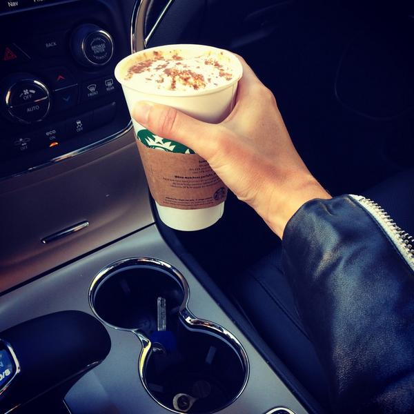ShelbyMcDonald_'s tweet photo. Thank goodness for my #PSL! #FirstOfTheSeason #StuckInTraffic #MuskokaBound #roadie #RandRweekend @StarbucksCanada http://t.co/N9jqRZPG6y
