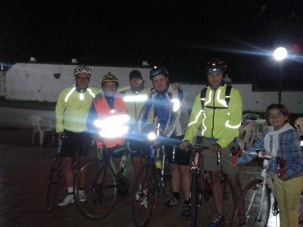 ScalcoAlex's tweet image. Nuovo tendenza uscite in notturna con intermezzo gastronomico #soloperpazzicomenoi