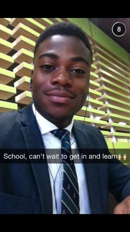 _trazzy's tweet image. When your mom adds you on snapchat.