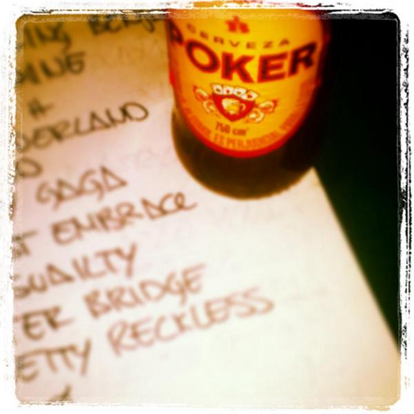 ChaChamPion's tweet photo. Falta poco! Prueba de sonido y calentando motores! @CervezaPoker @rock_stranges #TheStrangesLive #Bbar http://t.co/BeAsVP50Sl