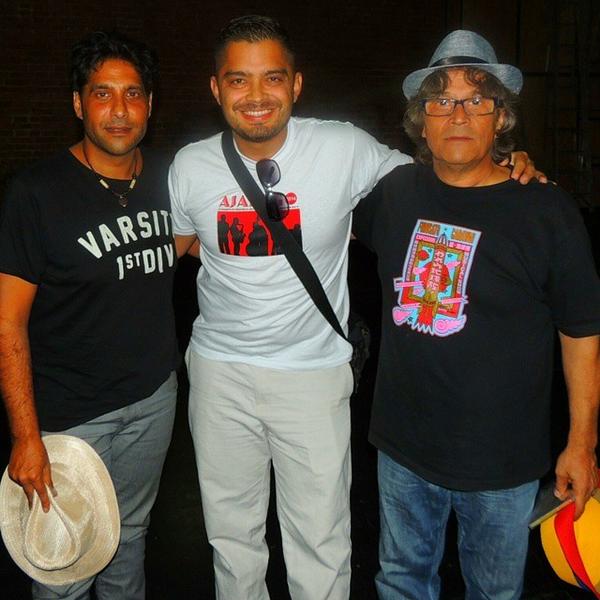 InstagrameaCali's tweet photo. #latinjazz #jazz #latin #salsa #igerssantiagodecali #pedritomartinez #vinyl #colombia #agrupación #concert #music... http://t.co/uXIJV31TpL