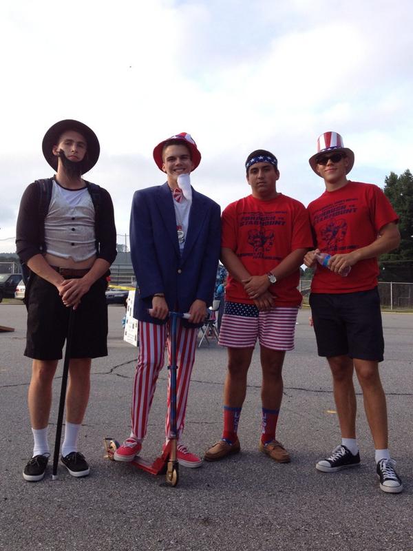 FHSNCDECA's tweet photo. @fhsss15 great spirit tonight!!  Even SHS was commenting on the greatness of our student section!!!! http://t.co/Y6Zp3hhorZ