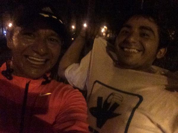 MoisesMolina's tweet image. Hay millones de #Runners , muchos #NightRunners; pero solo dos #RainRunners!!! Jaja. Buenas noches y feliz puente!!!