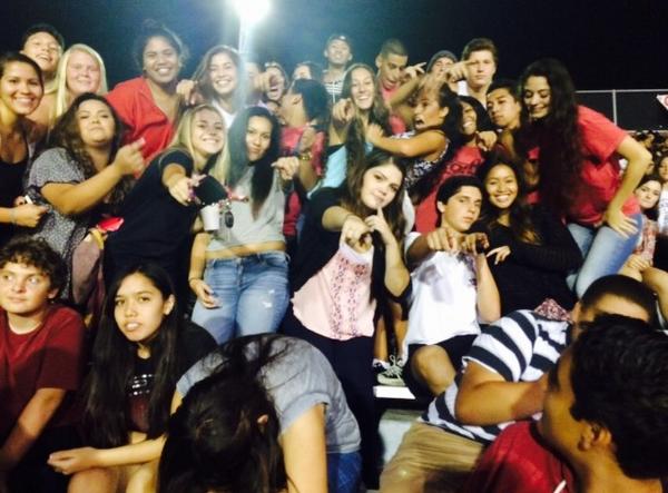 KiD__DoPe's tweet photo. β@kimmmycee: One of the funnest football games ever tbh.. Including friends & strangers #ClassOf2015 π http://t.co/A18QSe5smpβ #2TURNTCREW