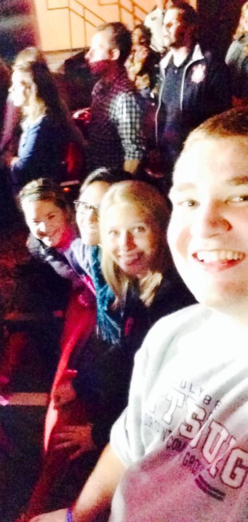 maddies65's tweet image. Such a great time @okgo concert with my besties ❤️#UNLArtsForAll #FreeTicketFriday #confetti