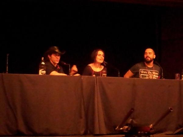 Los chicos de <a href="/BibliOscura/">Biblioteca Oscura</a> nos hablan de la traducción del #V20