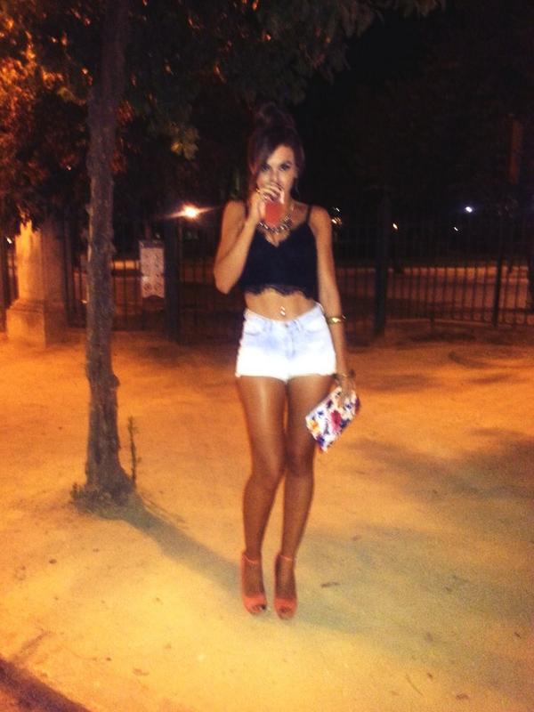 _RaquelGd_'s tweet photo. yo no pido más... :) dulces sueňos? eso es poco. Sevillaneando por última vez hasta próximo aviso. Repito: :) http://t.co/YLOBHQZ2zj