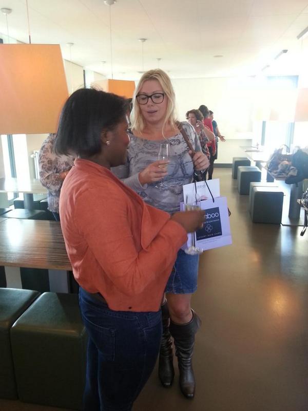 SalesIsSexy's tweet photo. Gisteren weer SalesIsSexy dames mogen ontmoeten bij @oolaboocom http://t.co/f2Kp4l49mX