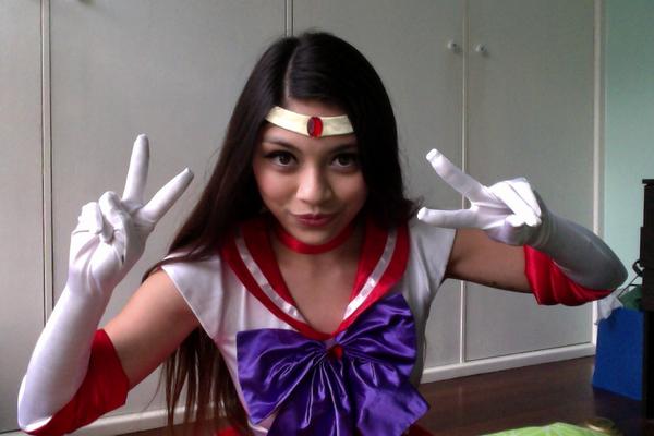 VanessaLinaTale's tweet photo. Hey guys, my #cosplay of #sailormars for my friend's #party. 
#MarsPowerMakeUp! #90s http://t.co/0f8ZuUP039