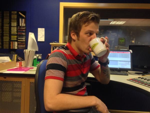 magic828's tweet image. Ant Arthur is enjoying his Magic mug... and so could you if you win on 2 out of 3 now