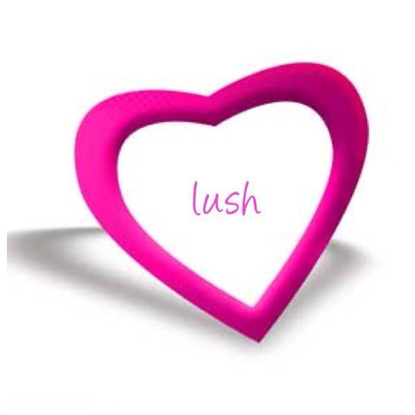 lushnails1's tweet photo. Happy Saturday @_sallybennett @SueACarroll @ChapelHolistics @JaneAlexandra2 @ImagineFMStudio @lcarpets50 http://t.co/mauJuGAf2b