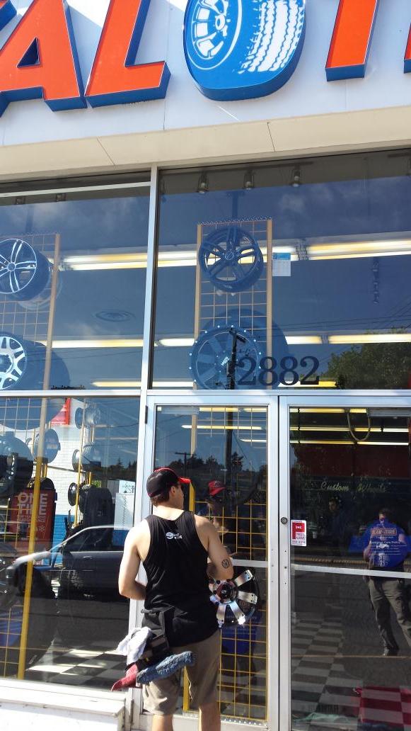 GC_Window_Clean's tweet image. Downtown today cleaning some windows sporting the snokelbros swag! #supportthecause