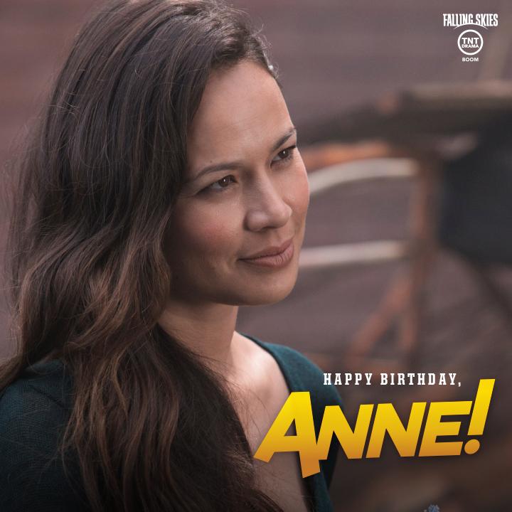 Happy birthday, Moon Bloodgood! and give Anne Mason a birthday shout-out! 