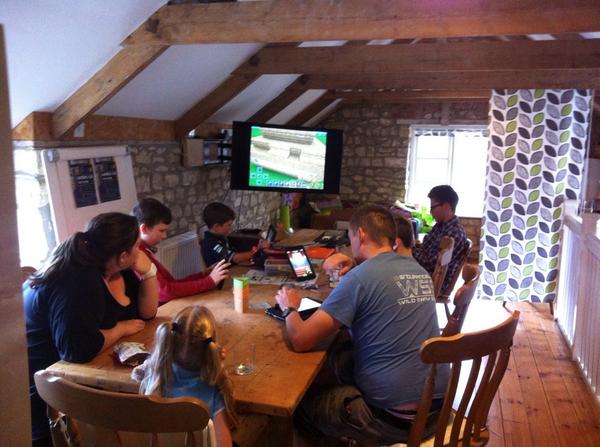 CodingKids's tweet image. Enjoying coding...and some Minecraft. #langport