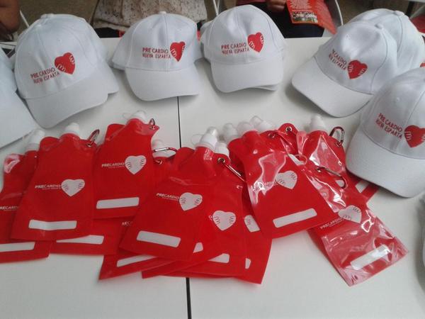 precardio's tweet photo. Esta tarde los esperamos colabora comprando tu gorra y coolers, de 4 a 5 cerca de los cines y mañana a la misma hora. http://t.co/1mENp1Sx1E