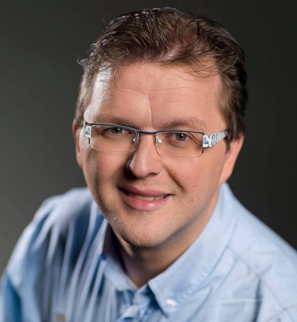 Onze eigen producer <a href="/MartinSterken/">Martin Sterken</a> zorgt voor de juiste liedjes en de sound...en een eerlijke mening! #creatievehart