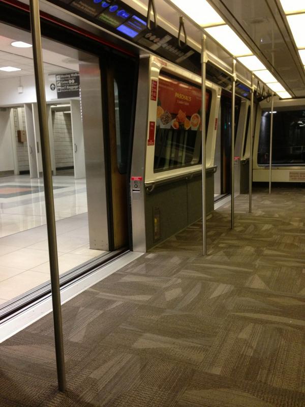 's tweet image. Plane train #notmobile