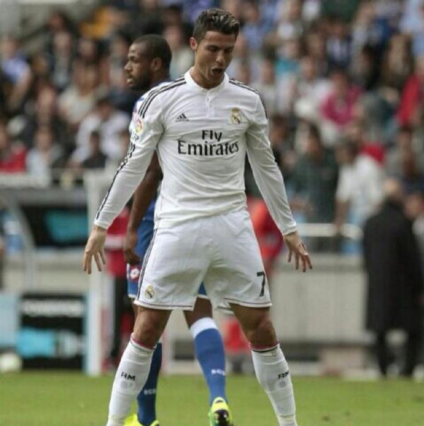 PMID_Bitung's tweet image. Selebrasi Cristiano Ronaldo.