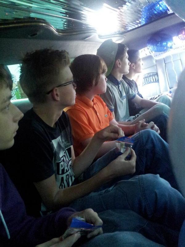 devil_mann's tweet image. us lot