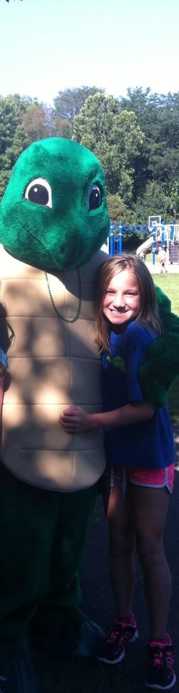 4greenbeans's tweet photo. The CEF boo-cam has spotted MTE stars Lisa Sullivan &amp; Jordan Cole Go http://t.co/6DqdUyWjRj! Where's boo now? http://t.co/f0PmfOzx2B