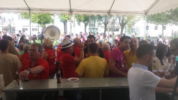 piramide_pub's tweet photo. San jovita 2014 sabado de cañas http://t.co/2Jhf4Xt7mJ