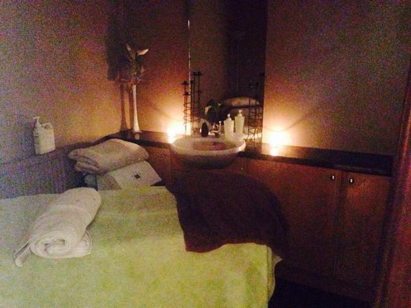 #Relaxation #TotallyRelaxed #massageroom #treatyourself #beckbromfl <a href="/Beckenham/">BeckenhamTown 🇪🇺</a> <a href="/BeckBromFL/">#BeckBromFL ©2012</a> <a href="/BR3Mag/">BR3Mag</a> @BestBridesWE #ff