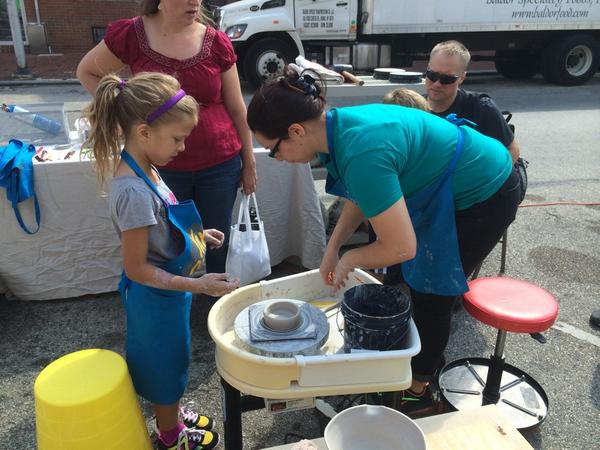 phillyphair's tweet image. #YayClay! Doing some #maker demos for @PhillyMakerWeek! Here til 5pm! @officialsouthst #art #clay #pottery #philly