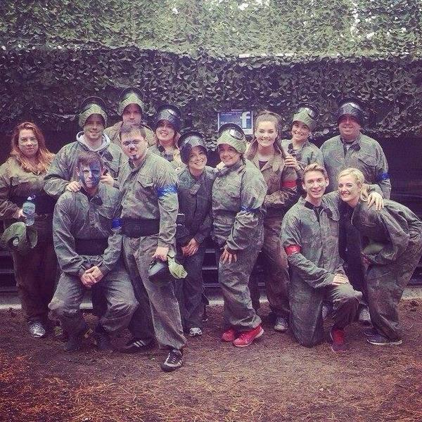 jessicabocking's tweet photo. Family paintballing day @smogger2 @JDarcy20 @5TIMZ @Rachelbocking @StephBocking @michaelmag91 http://t.co/h1LQ3YhOwz