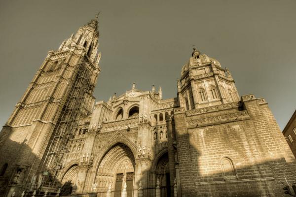 PatrimonioQAH's tweet photo. ¡Quién pudiera estar esta noche en la catedral de #Toledo y disfrutar del Réquiem! #Greco2014 http://t.co/NdR3jlCHJY