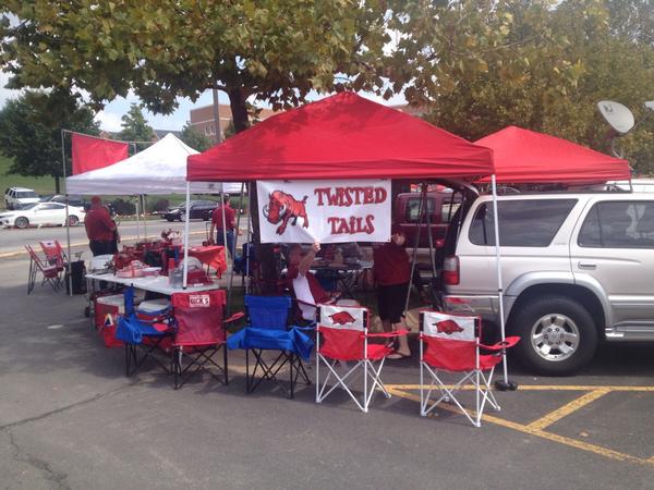 @jefflongUA Here. We're loud. Staying late. Go Hogs! #WPS #TailgateOfTheGame