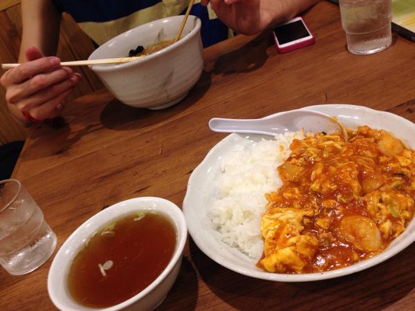 今日ははやとさんとごはーん（≧∇≦）
めっちゃうまい中華屋さん見つけちゃったー！
明日はBBQだから楽しもー♪
