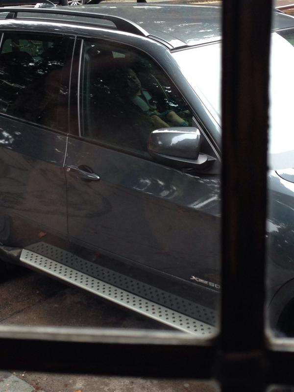 KatyJaneMills's tweet photo. My children are my priority; I always make sure I can see them from the pub. http://t.co/MEj4JCmakm