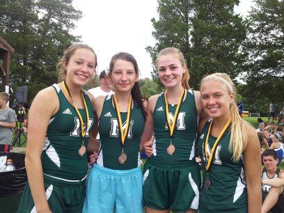 MehlvilleMedia's tweet image. “@popmy_hubbell: Congrats Varsity Girls CC took 4th Place in Festus today!  #theyrunfast! http://t.co/a1Tek59ZAH”