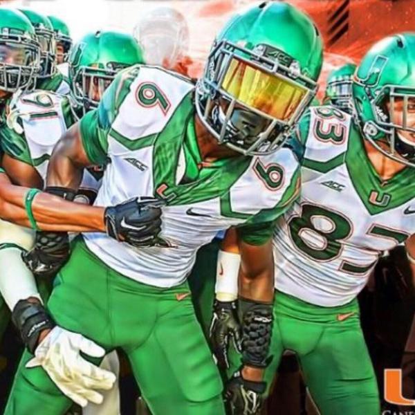 TheMotivator5's tweet photo. Miami Hurricane's Uniforms >> http://t.co/KDp6msKFk7