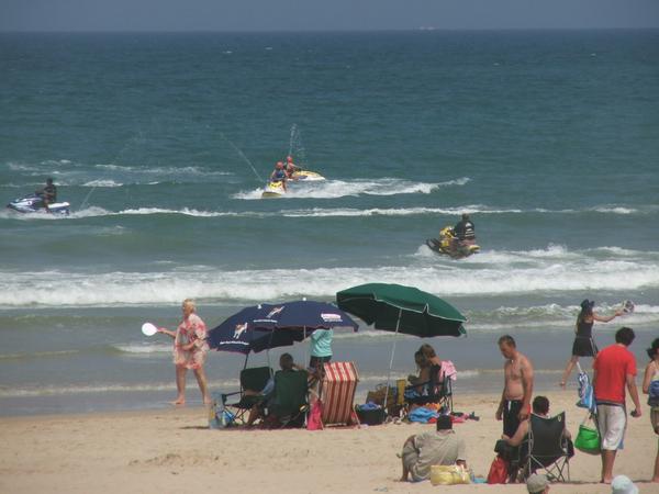 Remember summer is coming. <a href="/jeffreysbay/">Jeffreys Bay</a> perfect sun sand and surf. Book your holiday now!