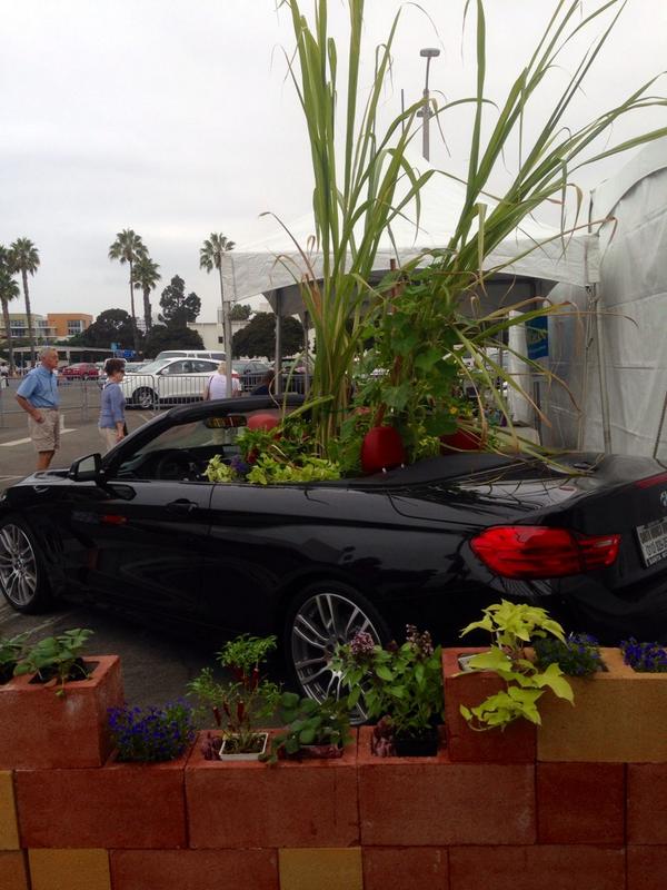 LarrySantoyo's tweet image. #permaculture #earthflow #altcar Alternative car (&amp;amp; carport!) show