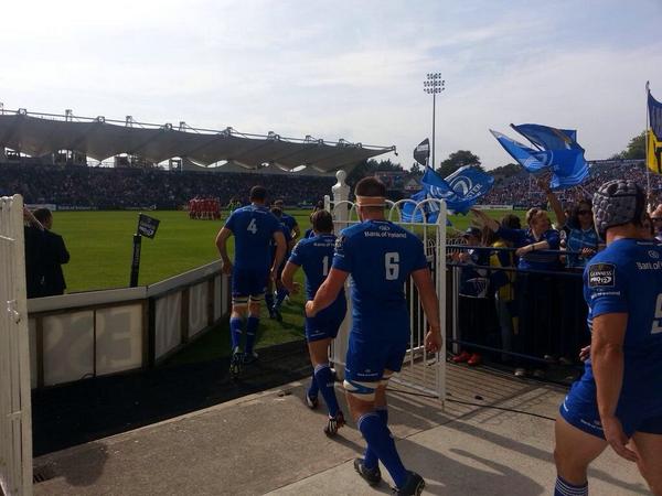 100minds's tweet photo. Great shot of #100minds CoFounder & mentor #DominicRyan entering field -vs- Scarlets! Playing great @leinsterrugby http://t.co/yGchlFziUF