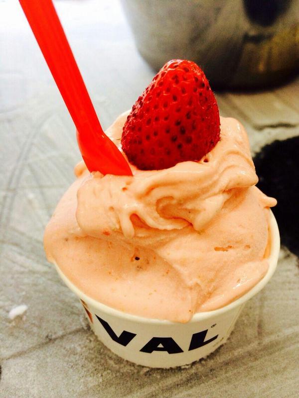 Sorbetto Goiaba e Fragola di Giorgio Zanatta per <a href="/BRAVOSPA/">Bravo SpA</a> "Gelatieri per un giorno" #gf2014