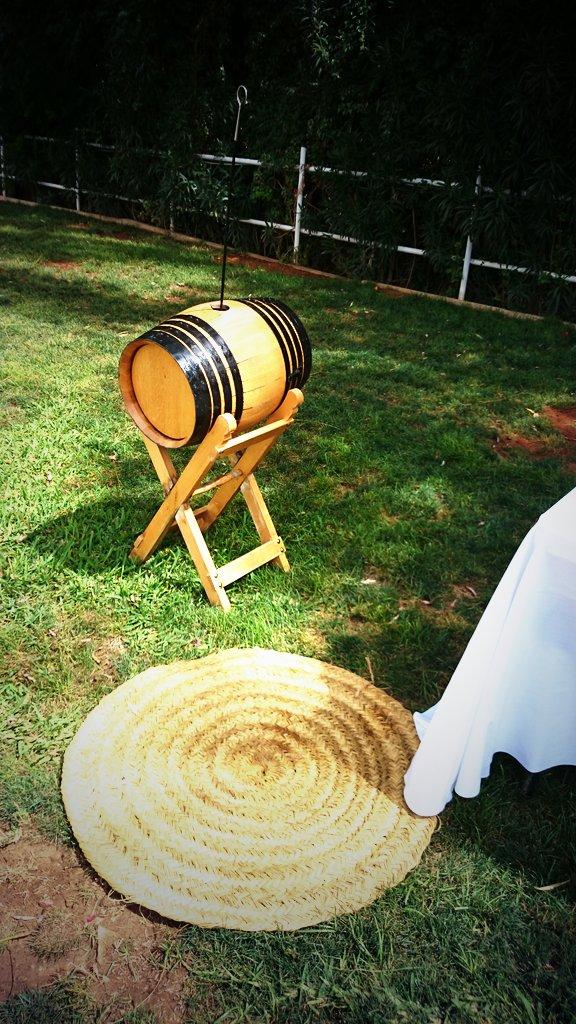 VENENCIADORA's tweet photo. Otro gran trabajo con @sacristiagastro Preciosa boda, belleza en el detalle #sevilla #bodas #manzanilla #venencia http://t.co/QVY4iImOAW