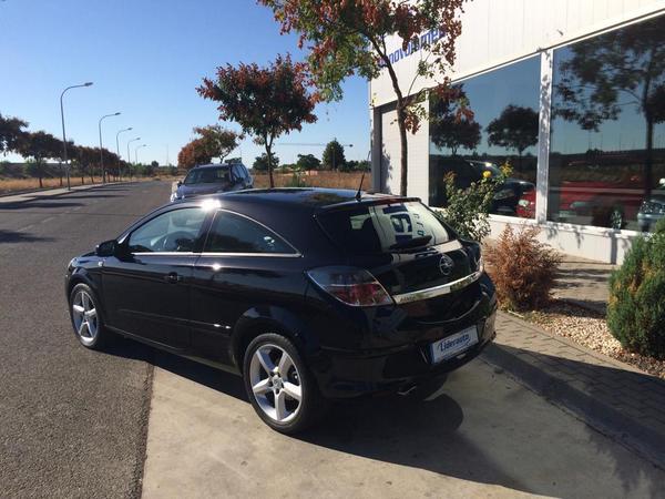 Liderauto1's tweet photo. opel astra gtc 120cv sport http://t.co/qiiuLgsA32
