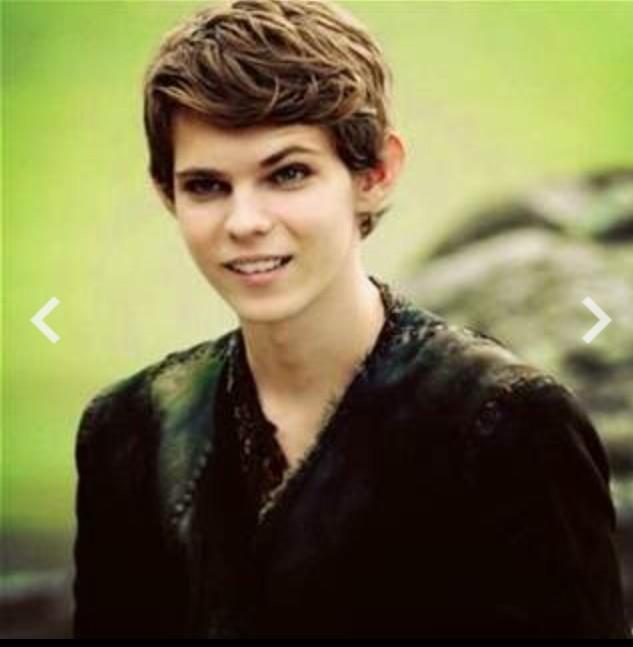 Happy 19th birthday Robbie Kay. Even when you arent on OUAT playing Peter Pan, ILY   