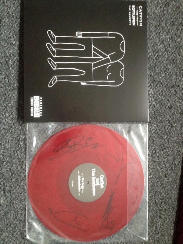 jmurphy2205's tweet photo. Wish I owned a vinyl player..... @lomas23 http://t.co/nos4WLib4D